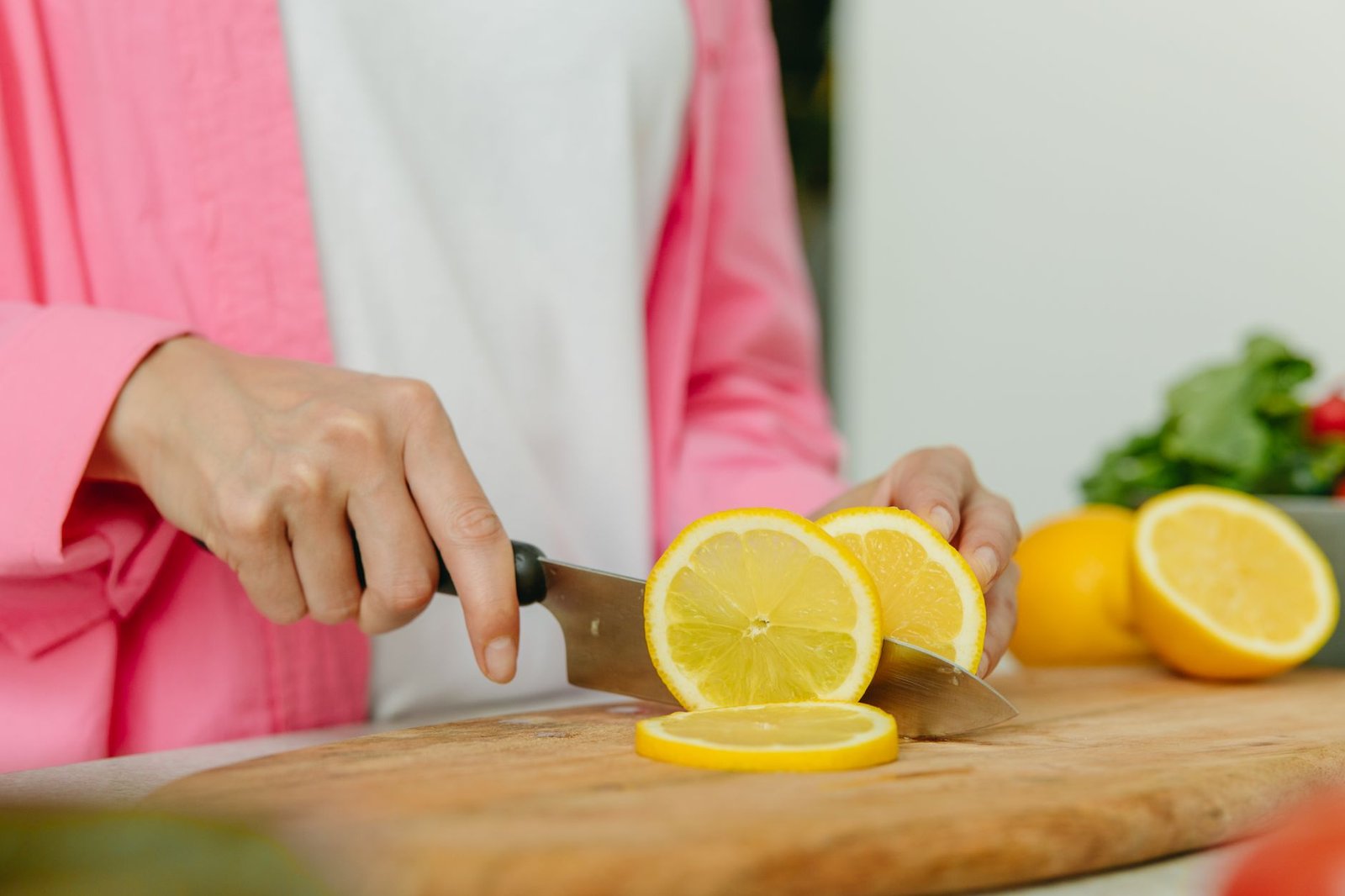 Photo of a refreshing lemon water recipe