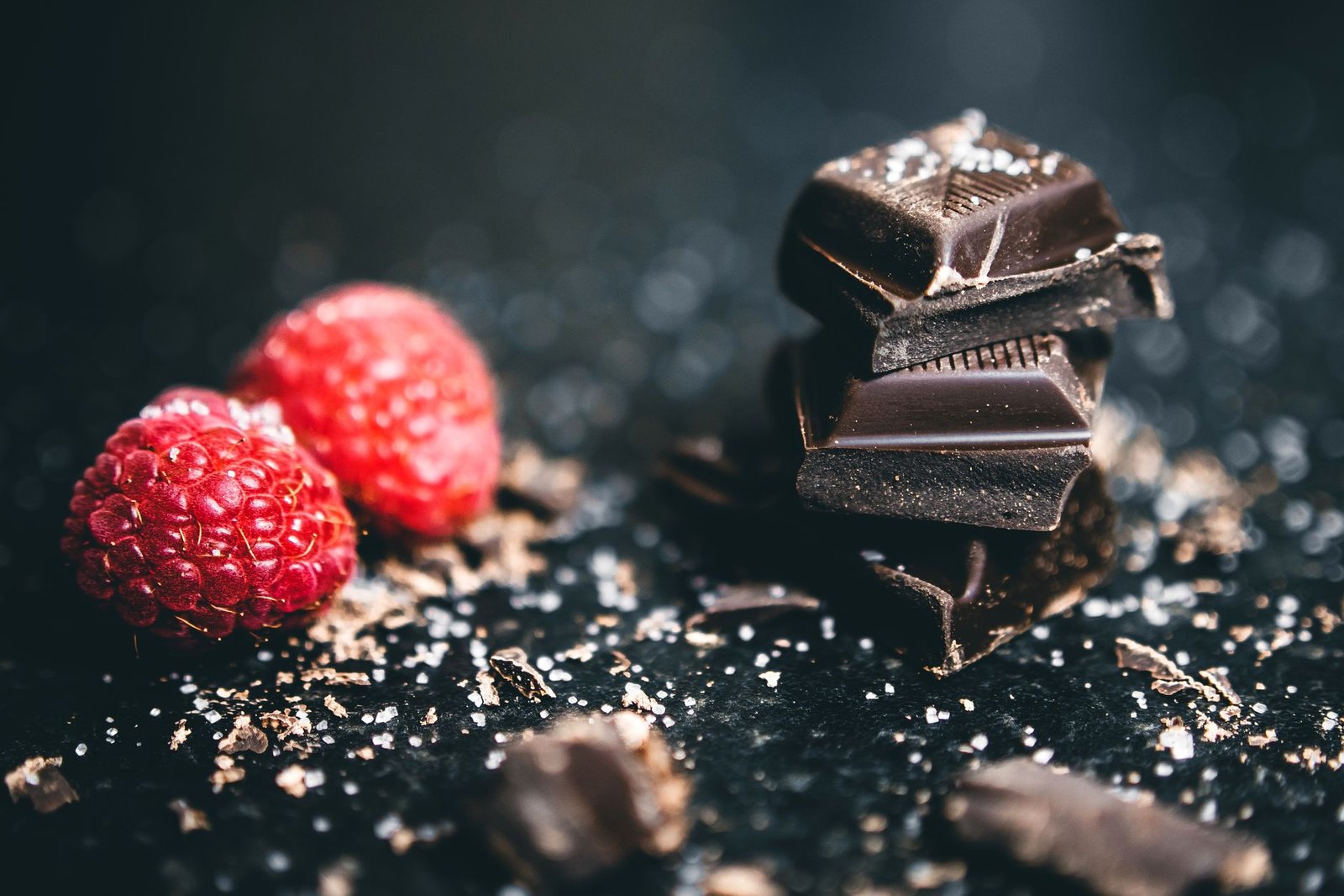 Dark chocolate containing antioxidants