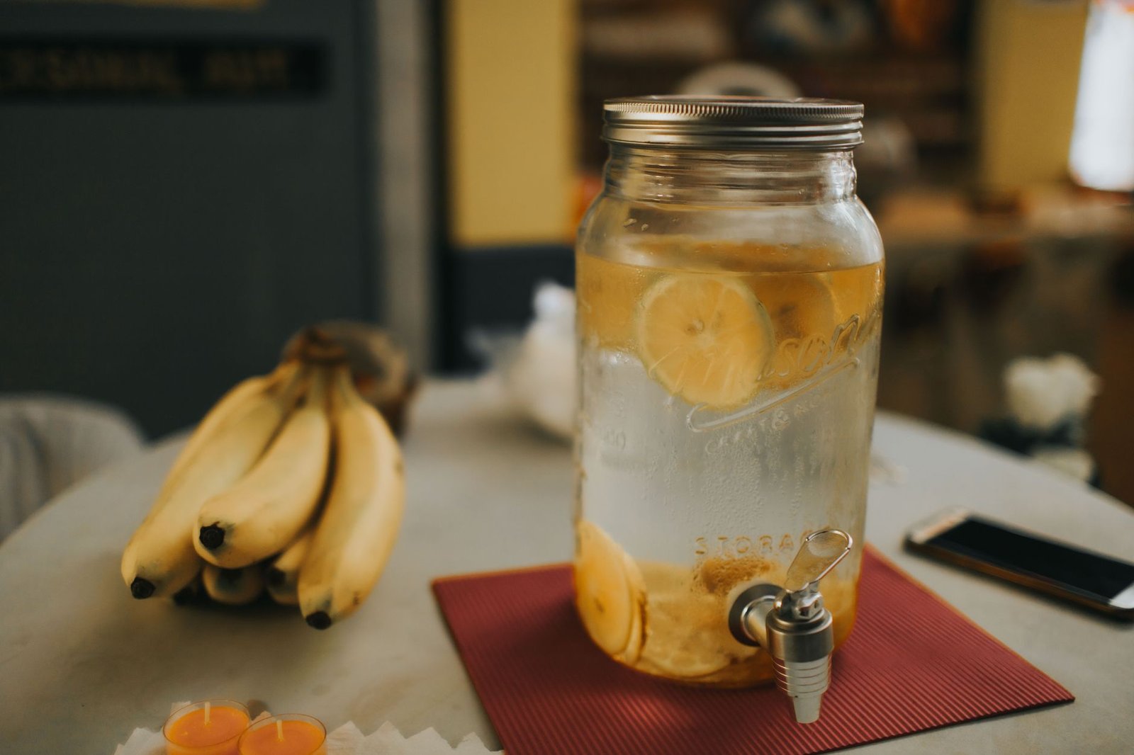 A table highlighting the nutritional benefits of basil infused water